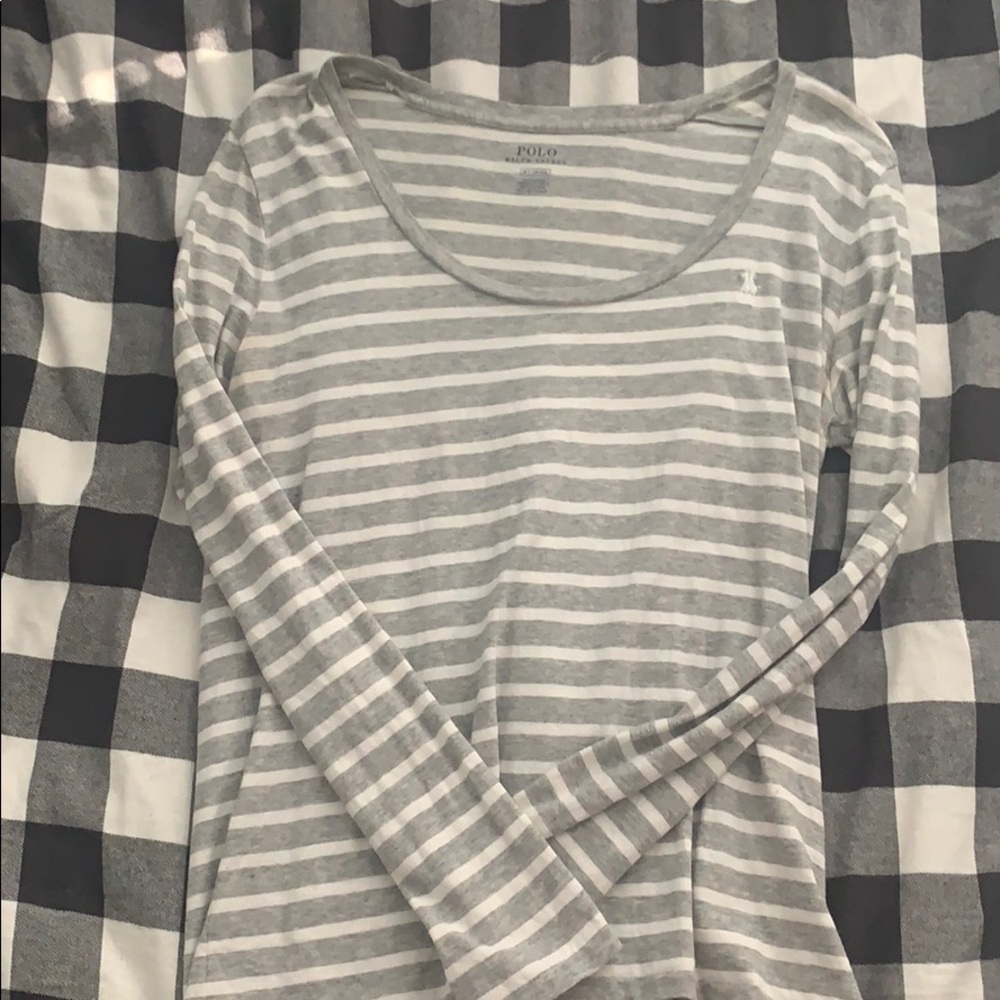 Long sleeve deep U neck shirt